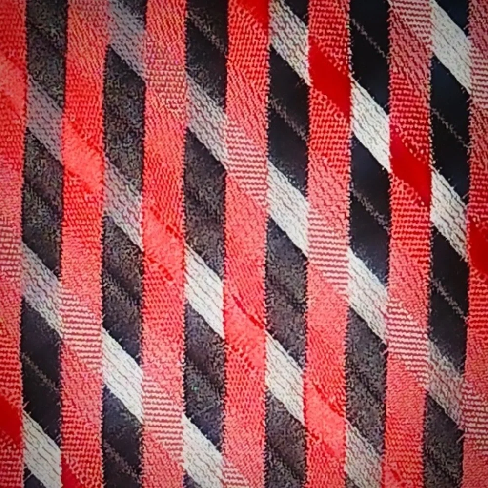 Versa Red & Brown Silk Tie